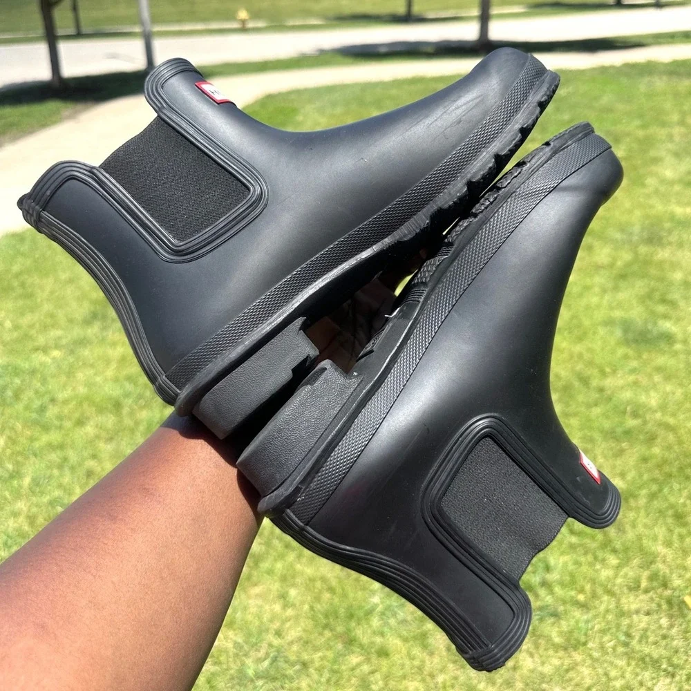 Hunter Women's Original Chelsea Rubber Rain Boots US Size‎ 9 Matte Black